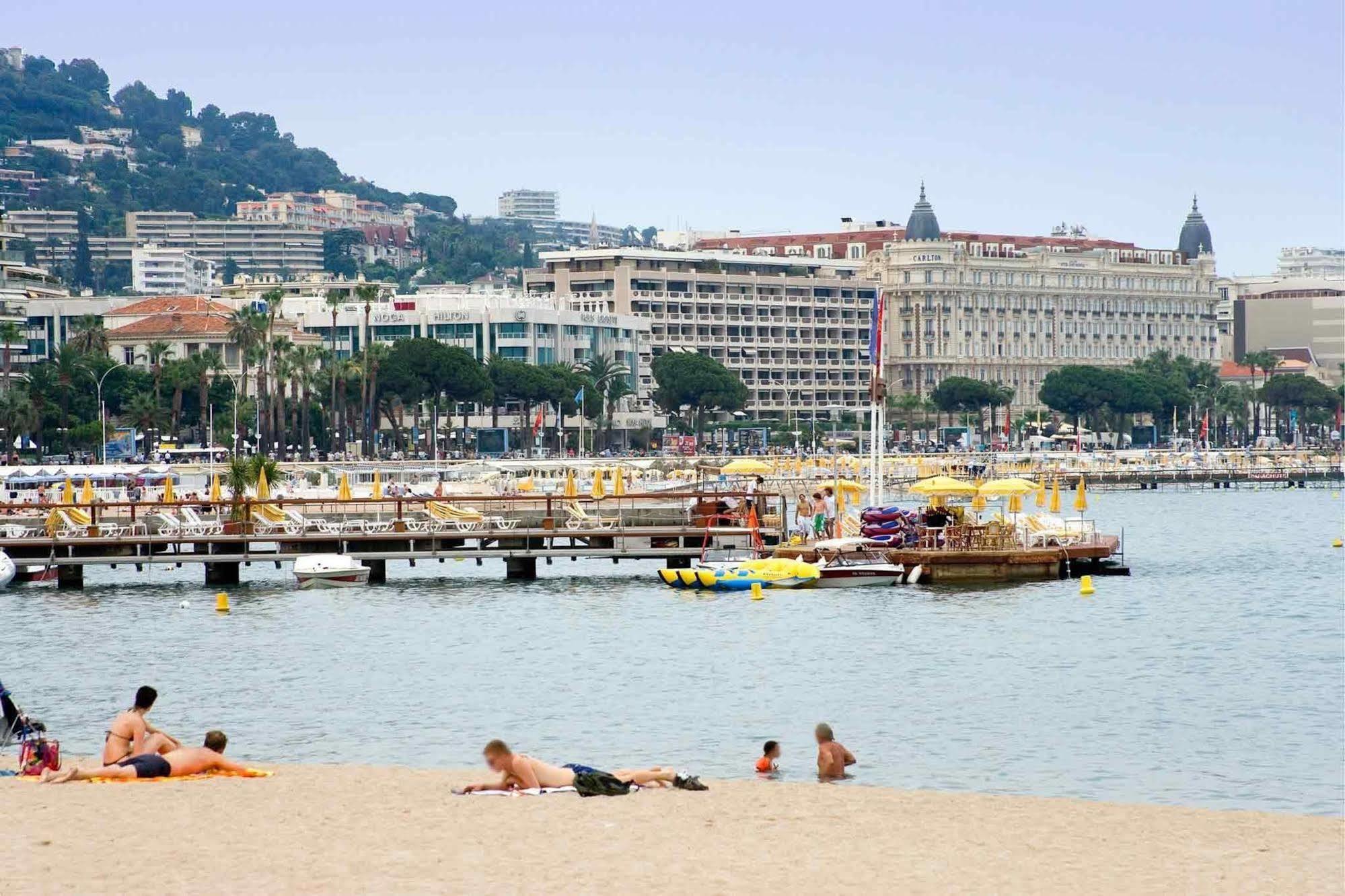 Ibis Budget Cannes Centre Ville Exterior foto